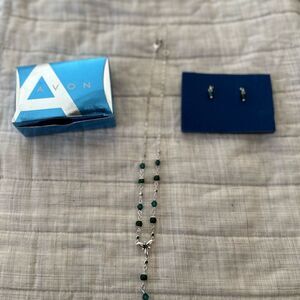 Avon Shades Of Brights Y Necklace Gift Set Green Retired 2008 Set Vintage